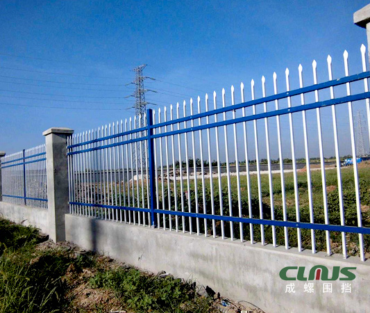四川锌钢围墙护栏案例